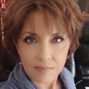 Meet your Posher, Edith